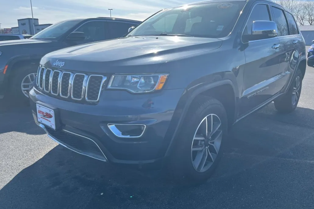 2021 Jeep Grand Cherokee Limited photo 1