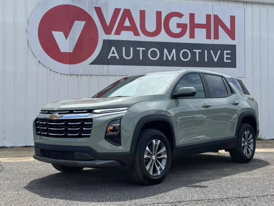 2026 Chevrolet Equinox LT photo 1