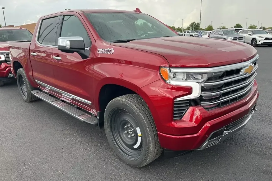 2026 Chevrolet Silverado 1500 High Country photo 1