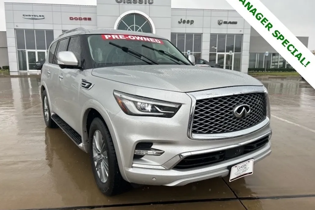 2021 Infiniti QX80 Luxe photo 1