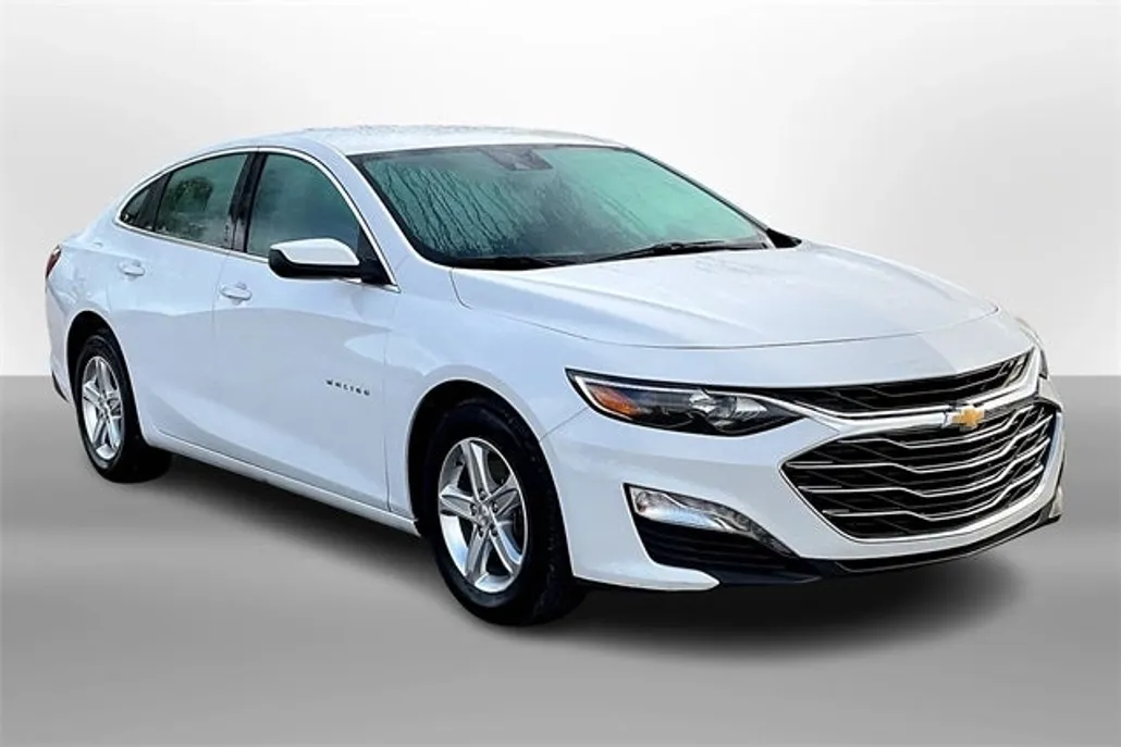 2024 Chevrolet Malibu 1LT photo 1