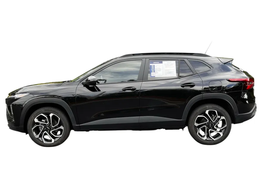 2024 Chevrolet Trax photo 1