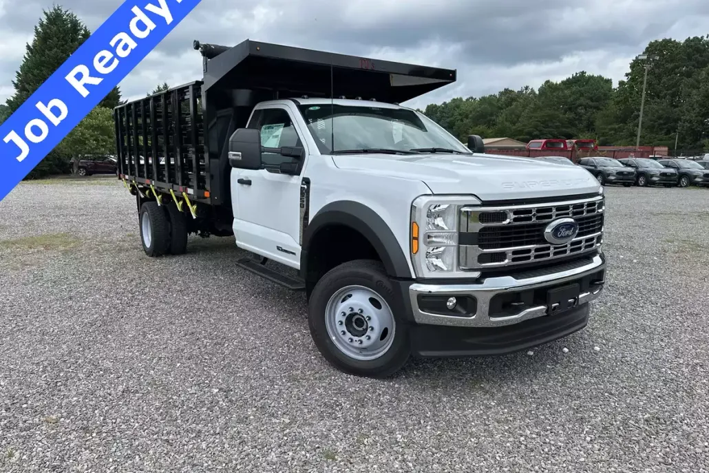 2024 Ford F-550 photo 1