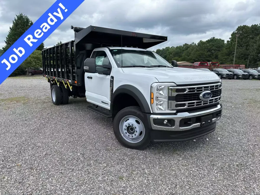 2024 Ford F-550 photo 1