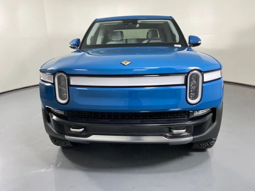 2023 Rivian R1T Adventure photo 1