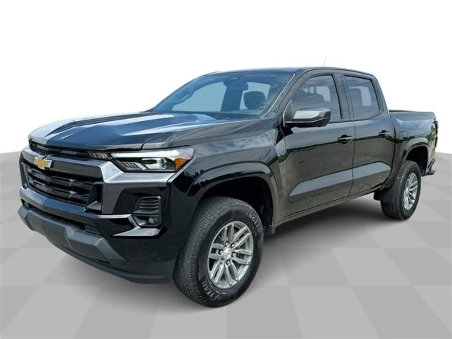 2026 Chevrolet Colorado LT photo 1