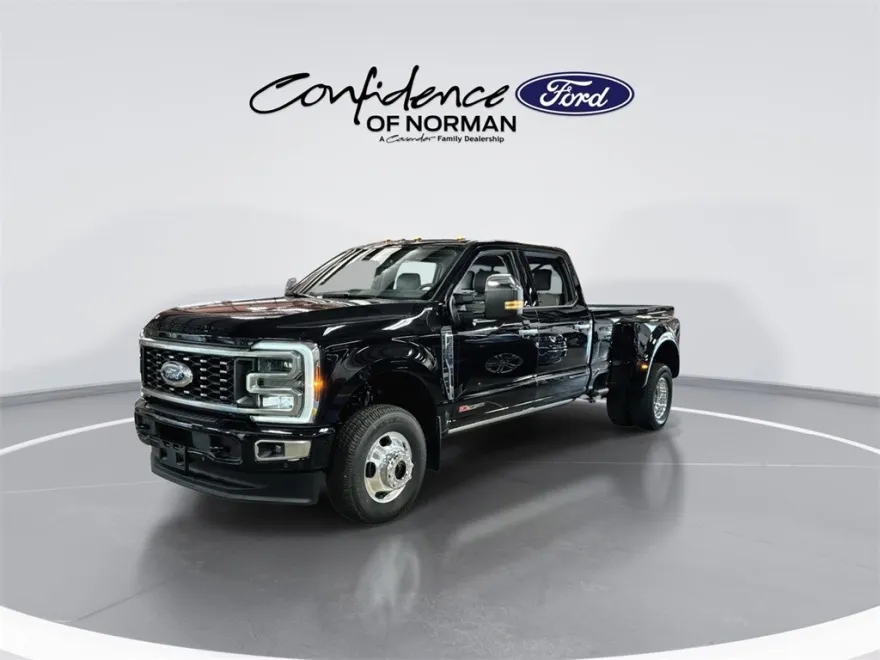 2025 Ford F-350 photo 1