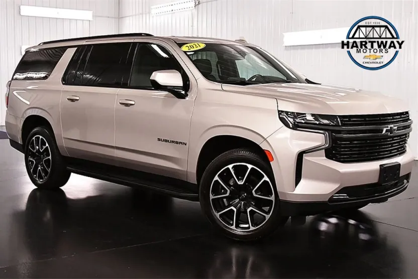 2021 Chevrolet Suburban RST photo 1