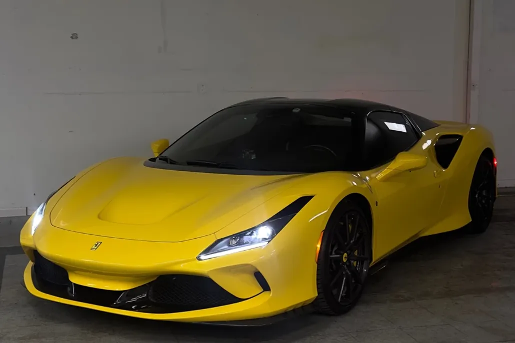 2021 Ferrari F8 Spider photo 1