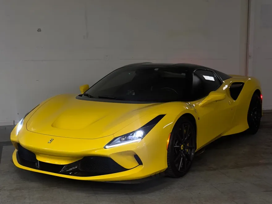 2021 Ferrari F8 Spider photo 1