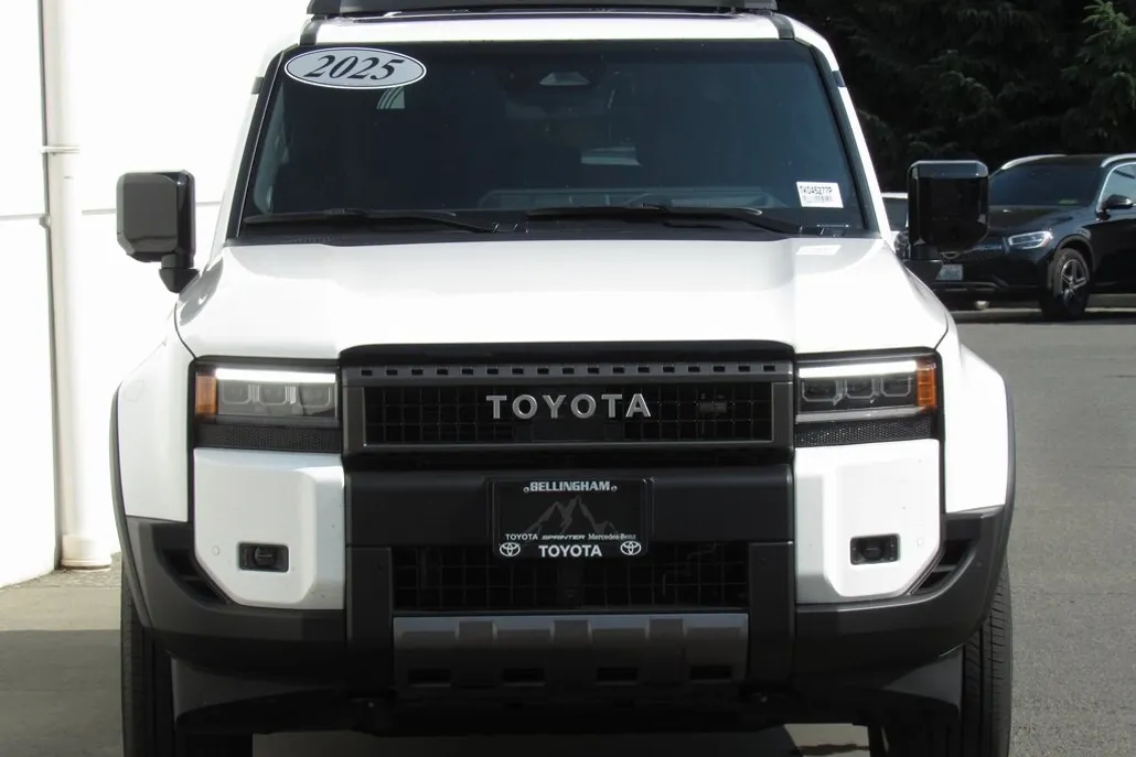 2025 Toyota Land Cruiser Base photo 1