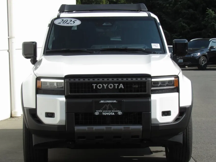 2025 Toyota Land Cruiser Base photo 1