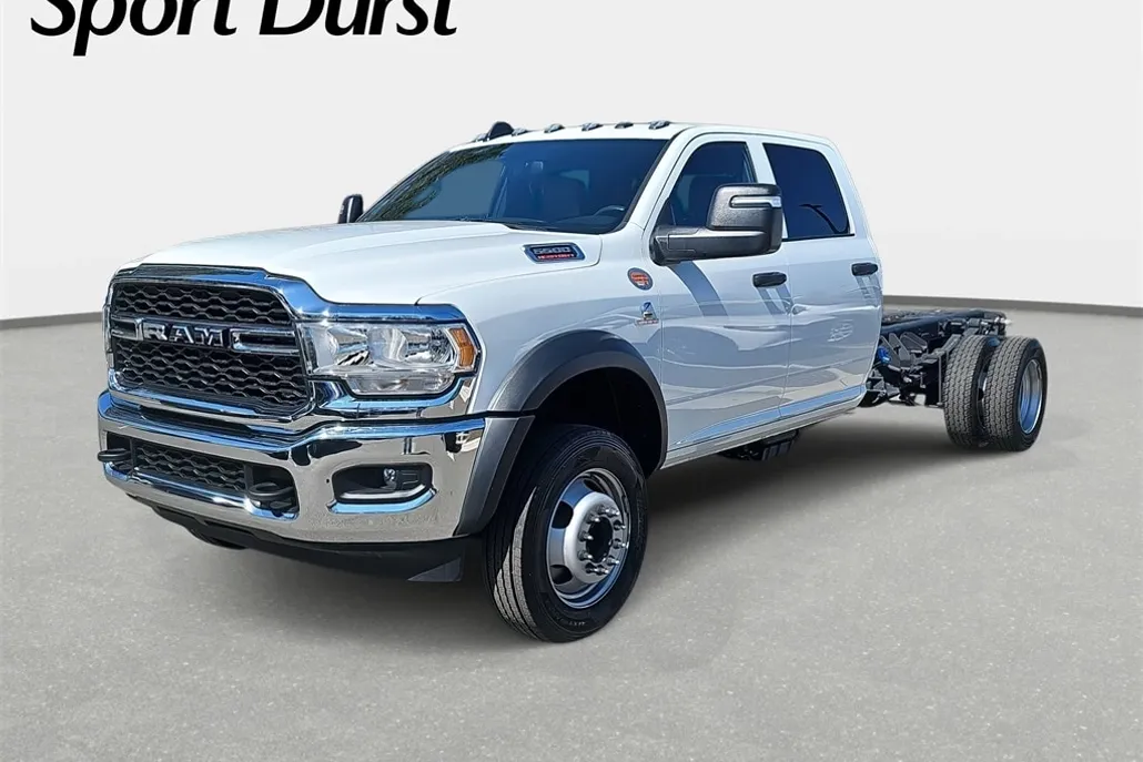 2024 Ram 5500 Tradesman photo 1