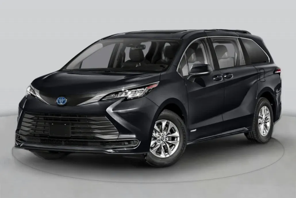 2025 Toyota Sienna Woodland Edition photo 1
