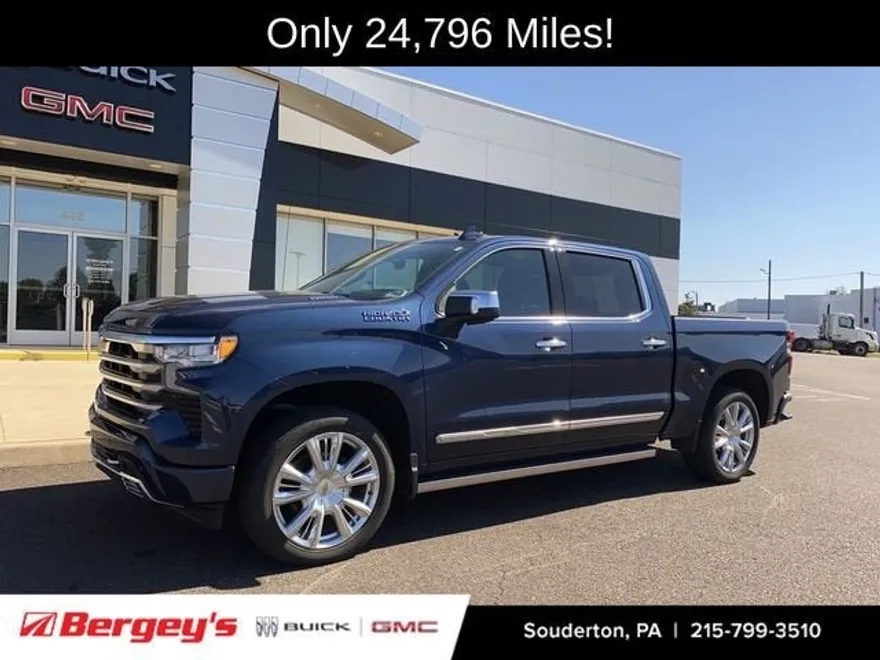 2023 Chevrolet Silverado 1500 High Country photo 1