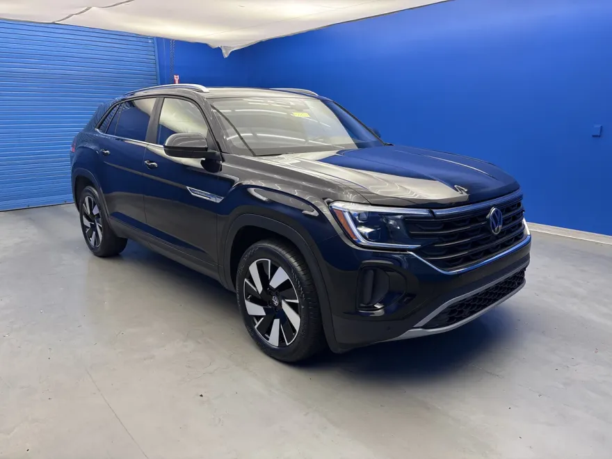 2024 Volkswagen Atlas Cross Sport SE Technology photo 1