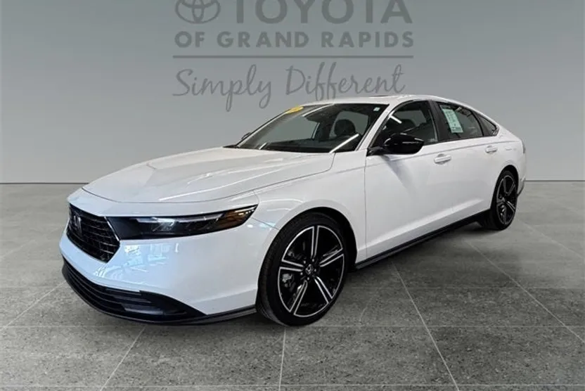 2024 Honda Accord Hybrid Sport photo 1
