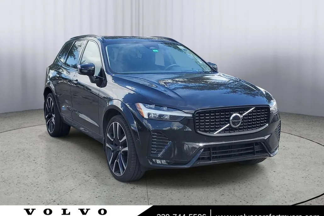 2023 Volvo XC60 Ultimate photo 1