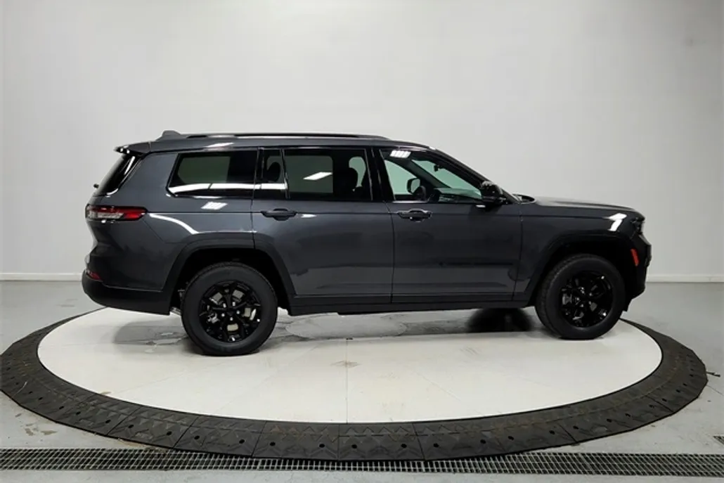 2025 Jeep Grand Cherokee Altitude X photo 1