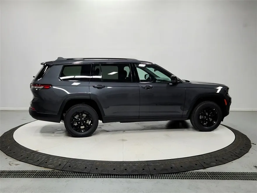 2025 Jeep Grand Cherokee Altitude X photo 1
