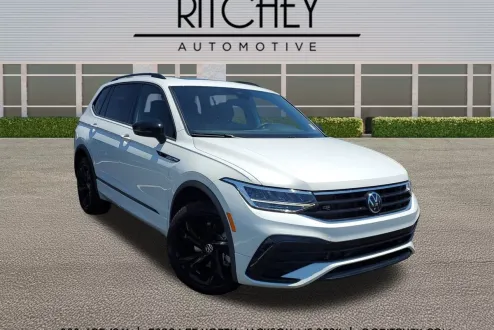 2024 Volkswagen Tiguan SE R-Line Black photo 1