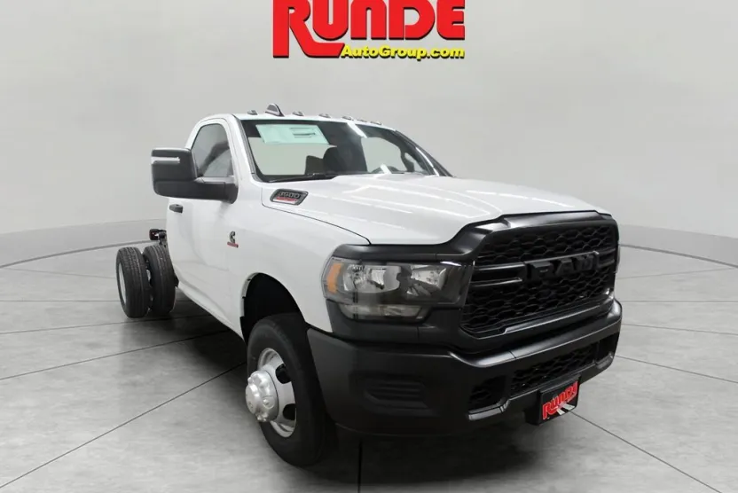 2024 Ram 3500 Tradesman photo 1
