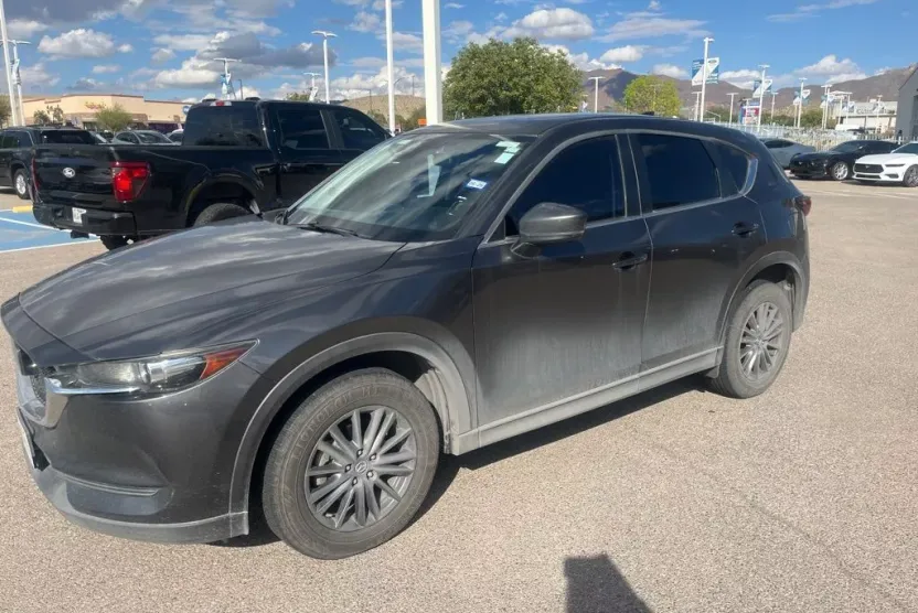 2019 Mazda CX-5 Touring photo 1