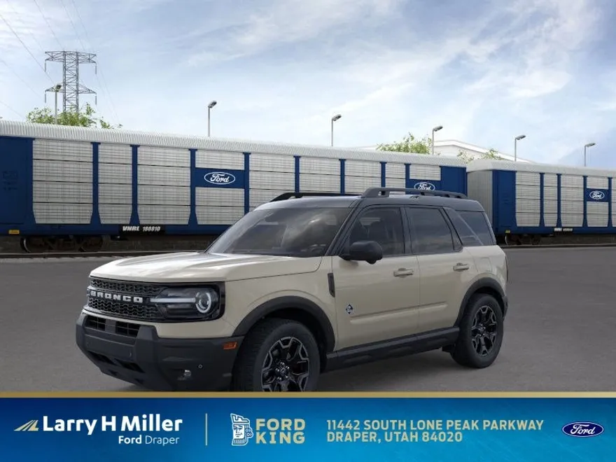 2025 Ford Bronco Sport Outer Banks photo 1
