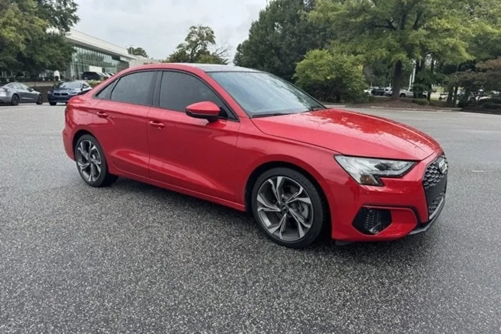 2022 Audi A3 40 Premium photo 1