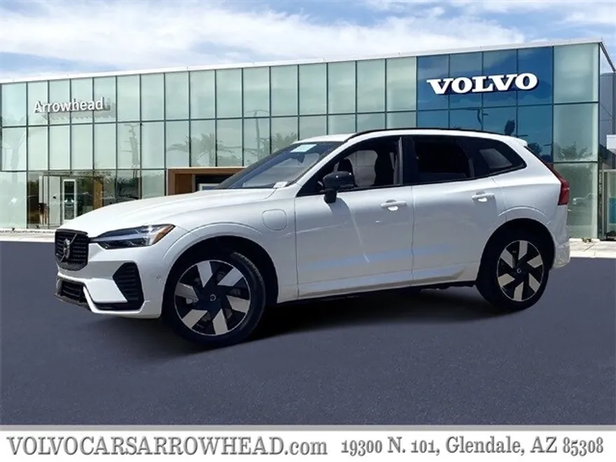 2025 Volvo XC60 Recharge T8 Plus photo 1