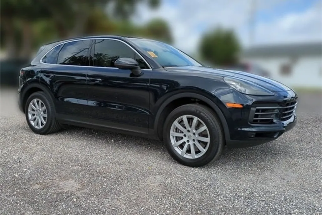 2021 Porsche Cayenne Base photo 1