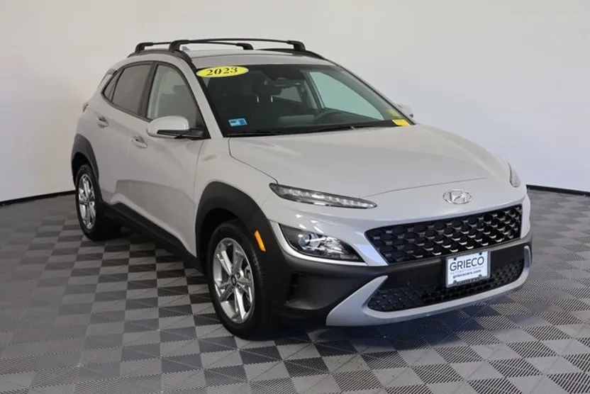 2023 Hyundai Kona SEL photo 1