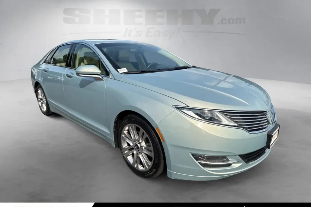 2013 Lincoln MKZ Hybrid photo 1