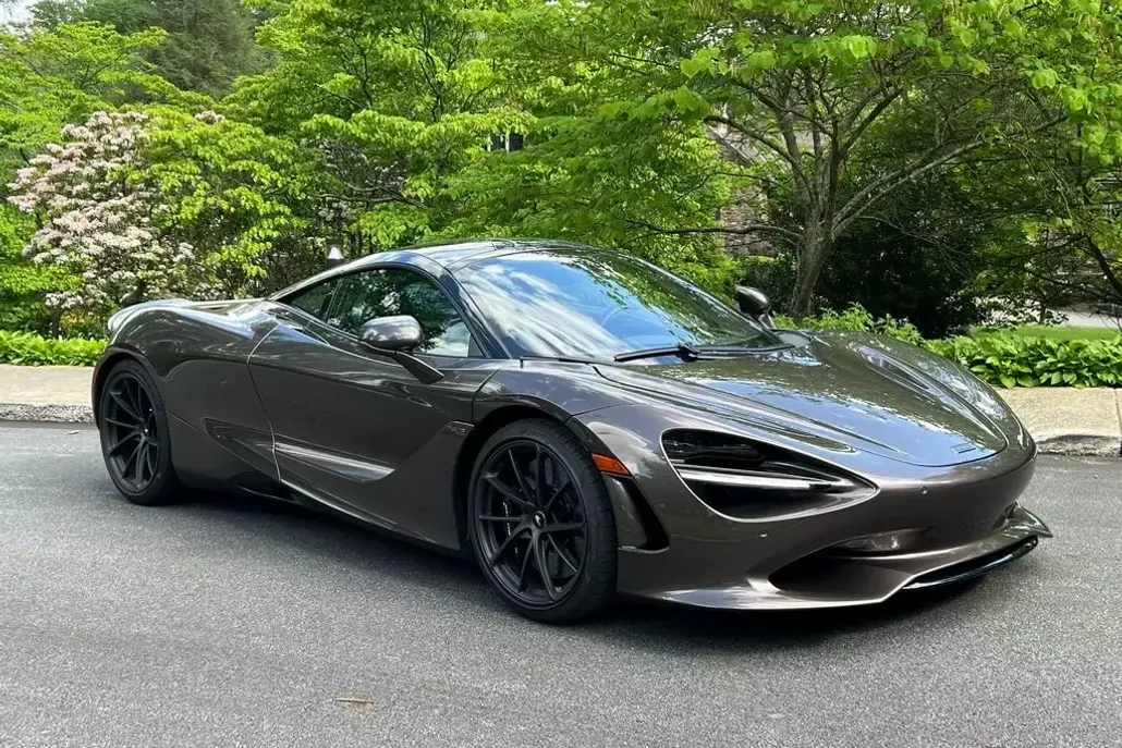 2024 Mclaren 750S Coupe photo 1