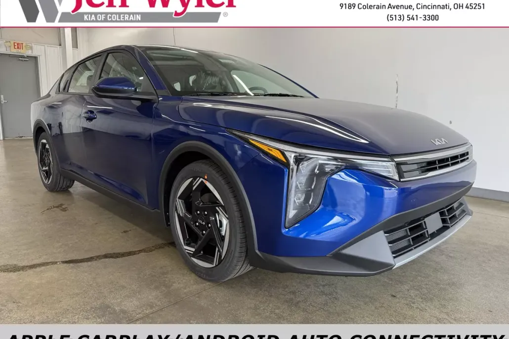 2025 Kia K4 EX photo 1