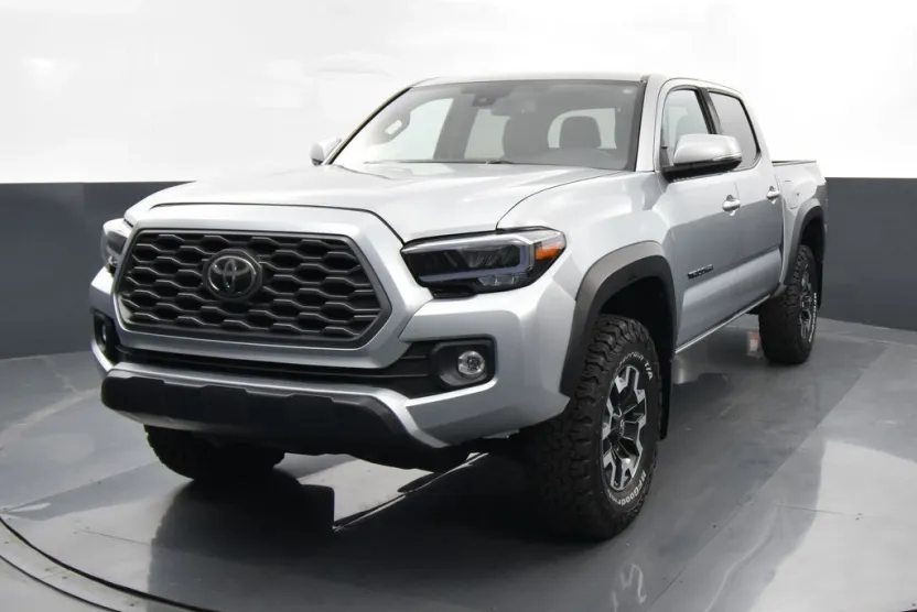 2023 Toyota Tacoma TRD Off-Road photo 1