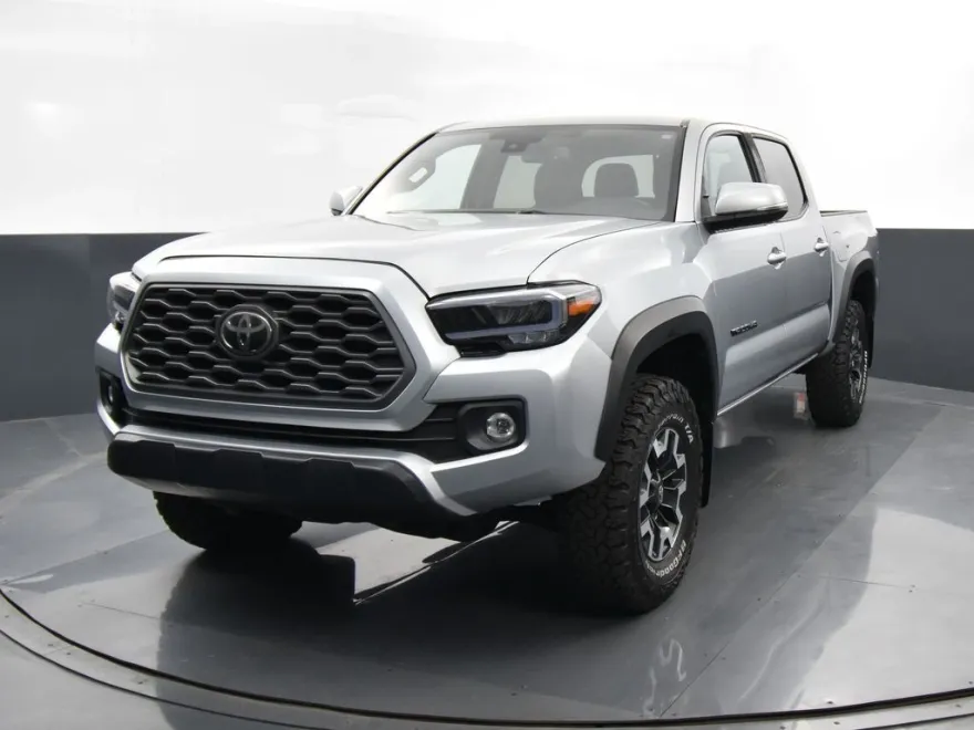 2023 Toyota Tacoma TRD Off-Road photo 1