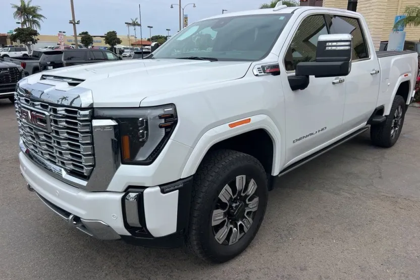 2024 Gmc Sierra HD Denali photo 1