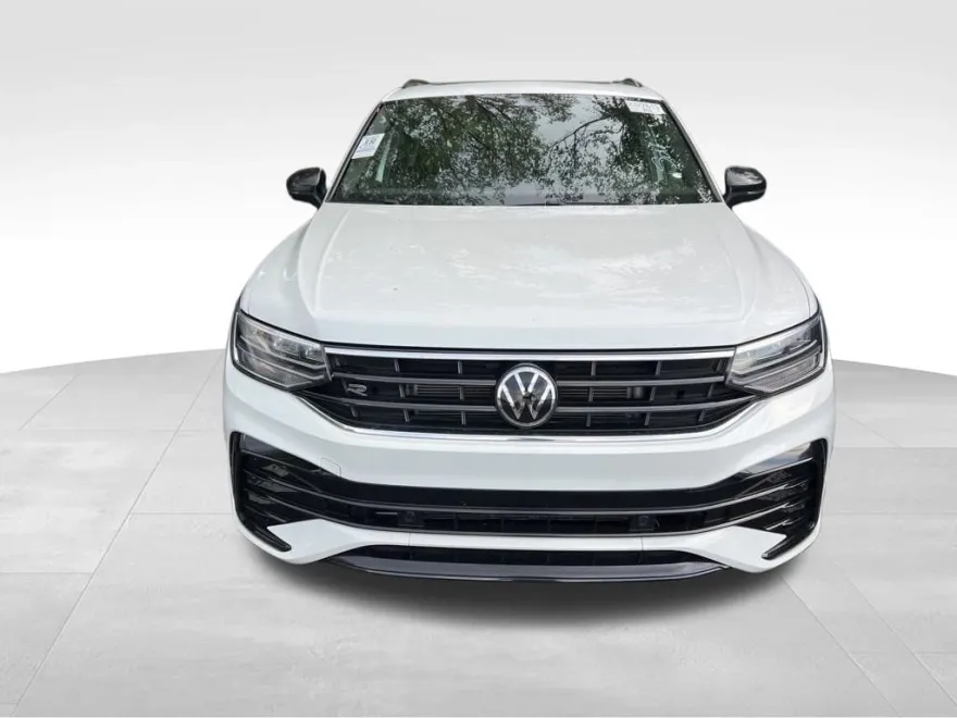 2022 Volkswagen Tiguan SE R-Line Black photo 1