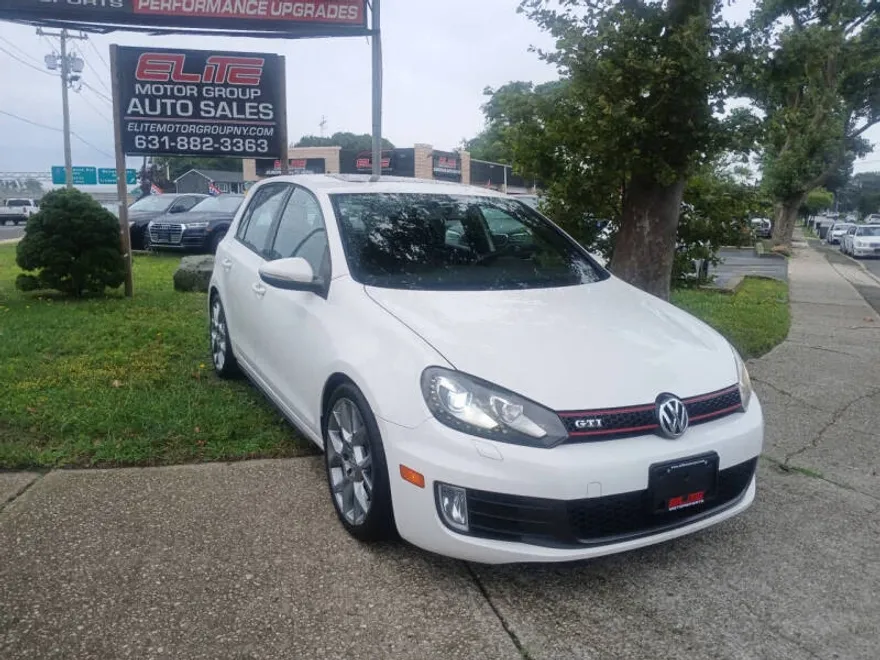 2013 Volkswagen Golf GTI Base photo 1