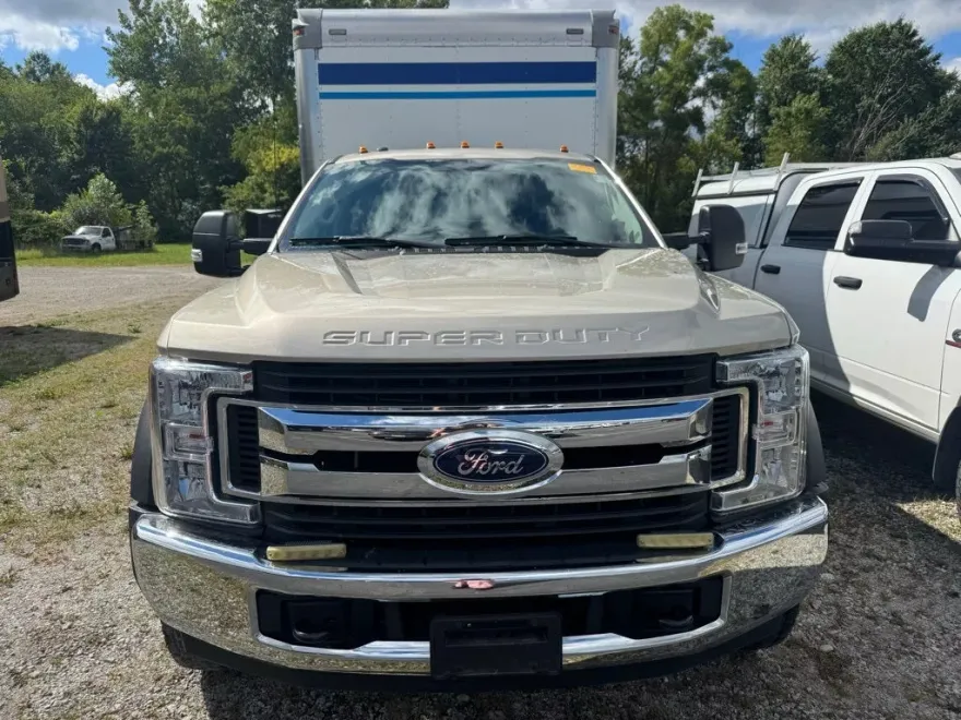 2017 Ford F-450 photo 1