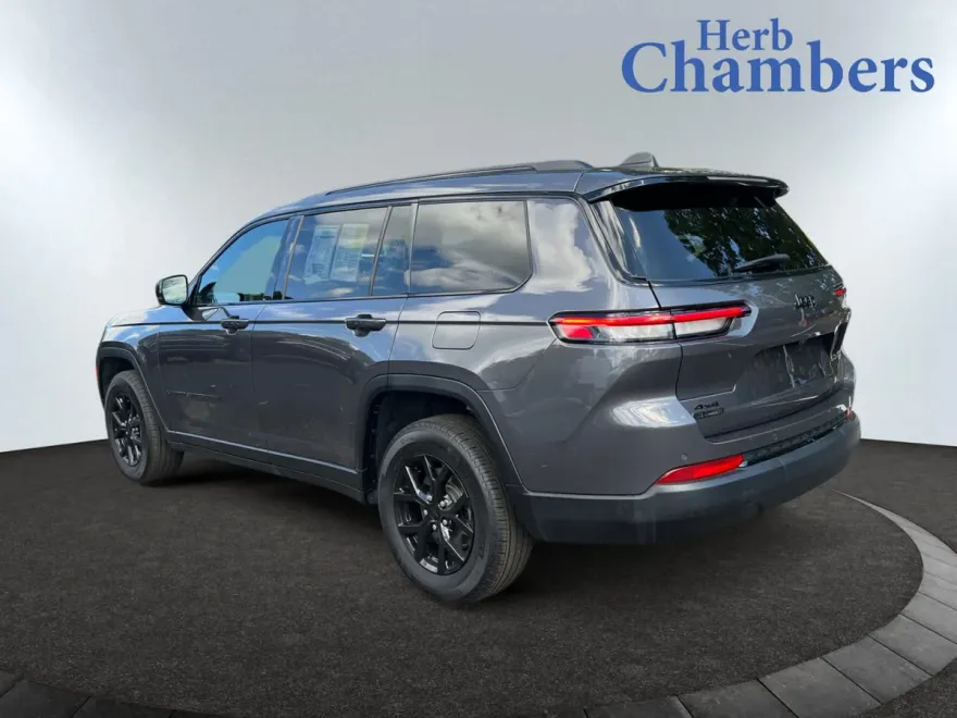 2024 Jeep Grand Cherokee Altitude photo 1