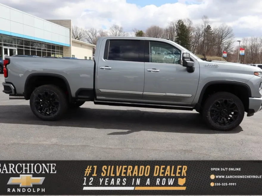 2025 Chevrolet Silverado 2500HD High Country photo 1