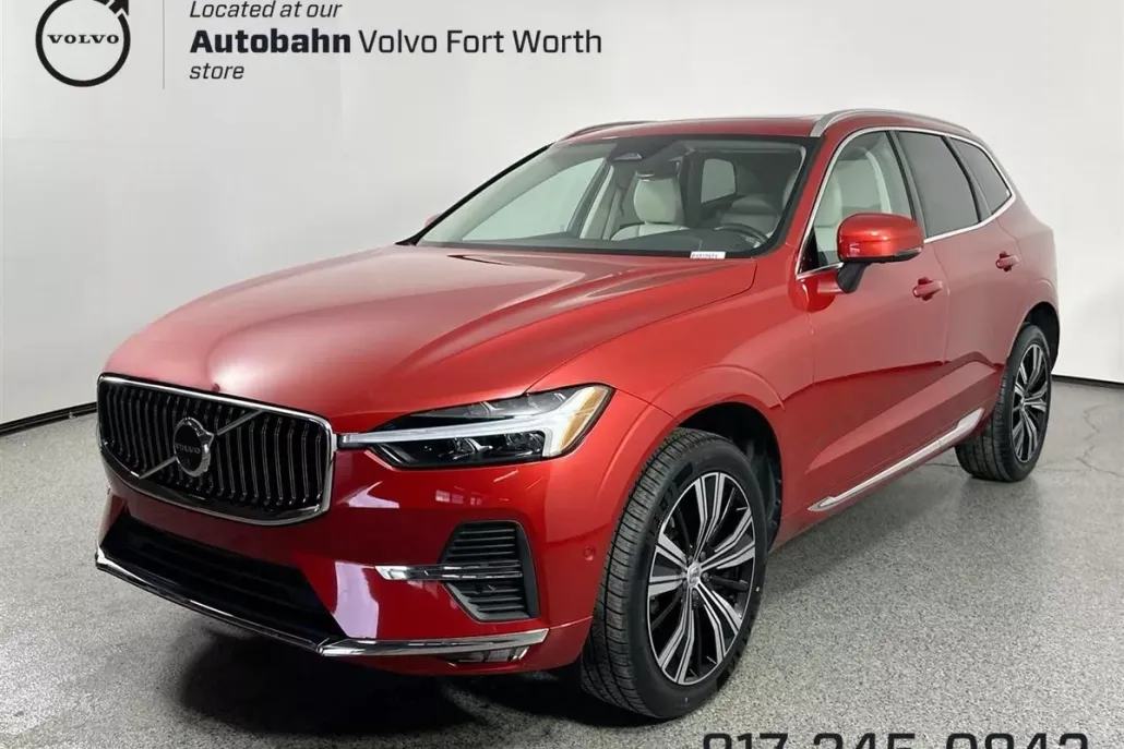 2023 Volvo XC60 B5 Plus photo 1