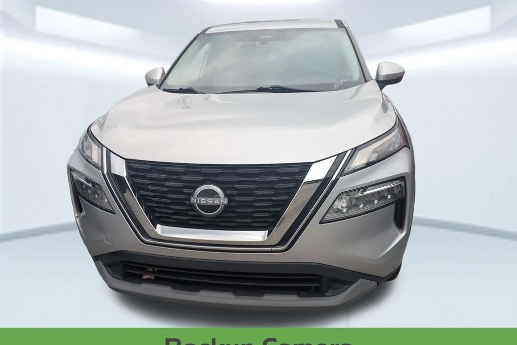 2022 Nissan Rogue SV photo 1