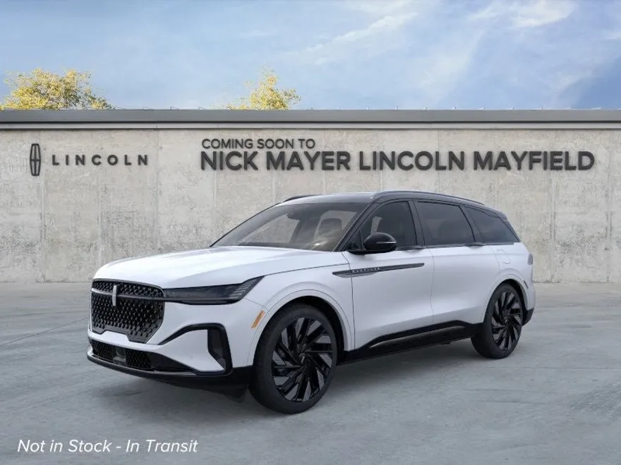 2025 Lincoln Nautilus Reserve photo 1