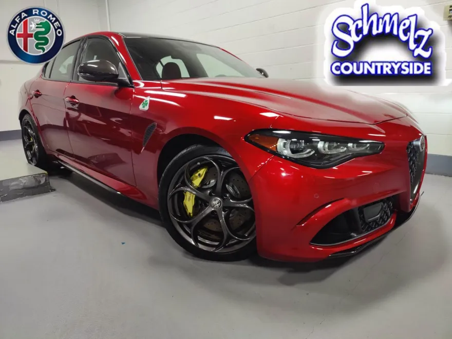2024 Alfa Romeo Giulia Quadrifoglio photo 1