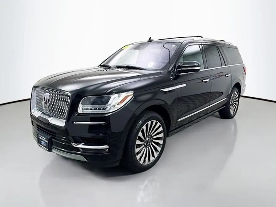 2019 Lincoln Navigator L Reserve photo 1