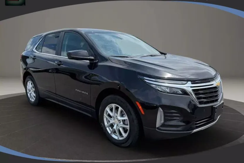 2024 Chevrolet Equinox LT photo 1