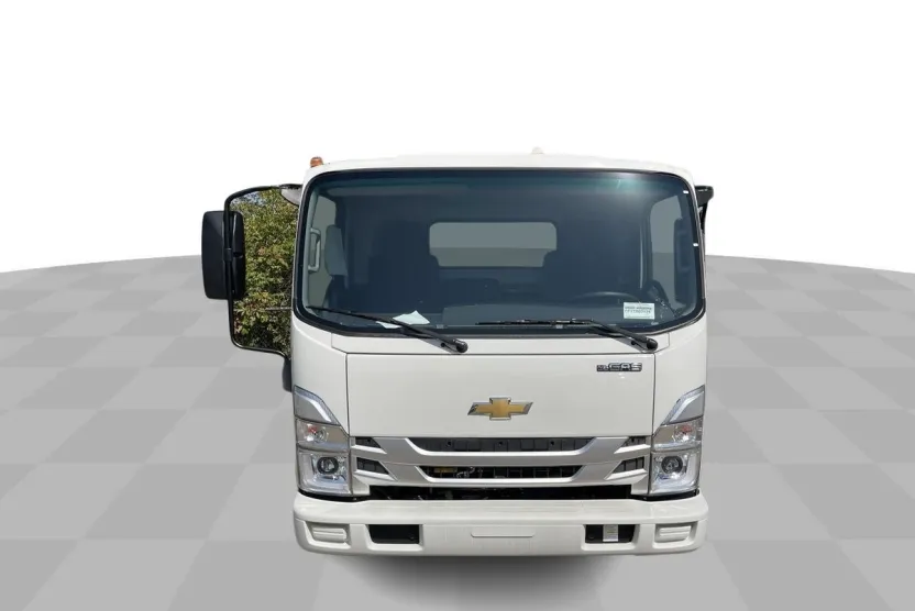 2024 Chevrolet Silverado photo 1